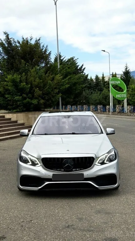 Mercedes E 250 — foto 1/4