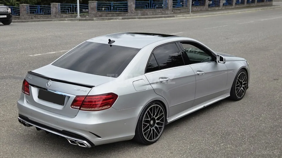 Mercedes E 250 — foto 2/4