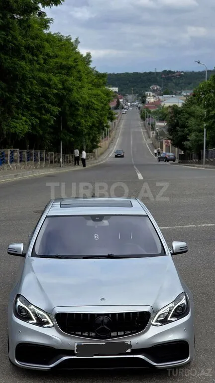 Mercedes E 250 — foto 4/4