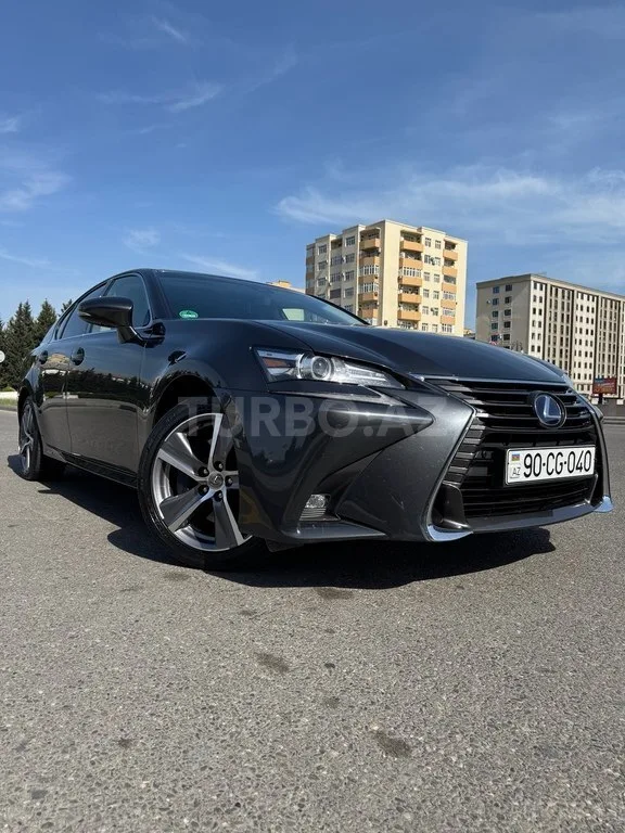 Lexus GS 300h — foto 1/4