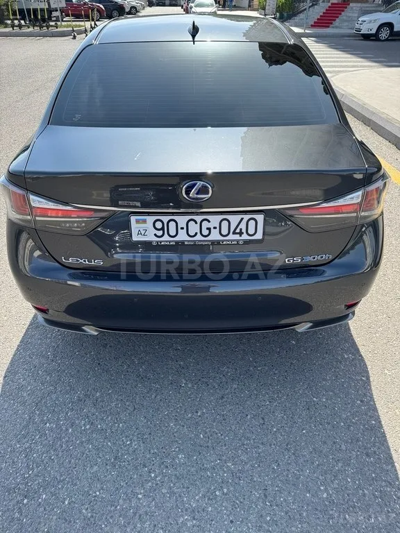 Lexus GS 300h — foto 4/4