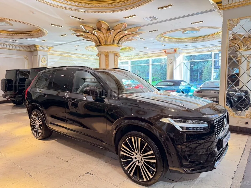 Volvo XC90 — foto 2/4