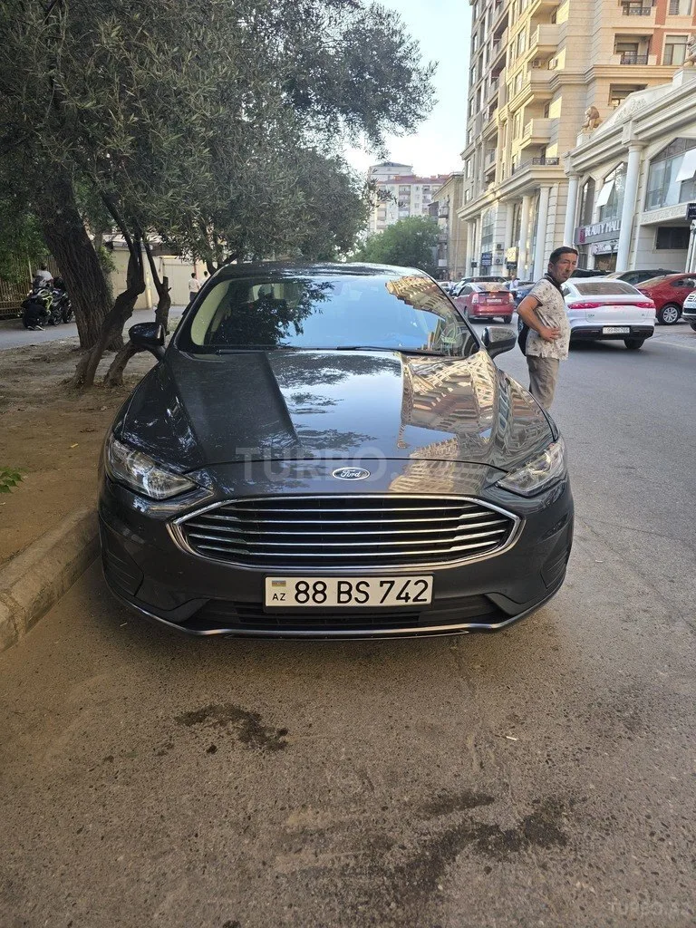 Ford Fusion (North America) — foto 1/4