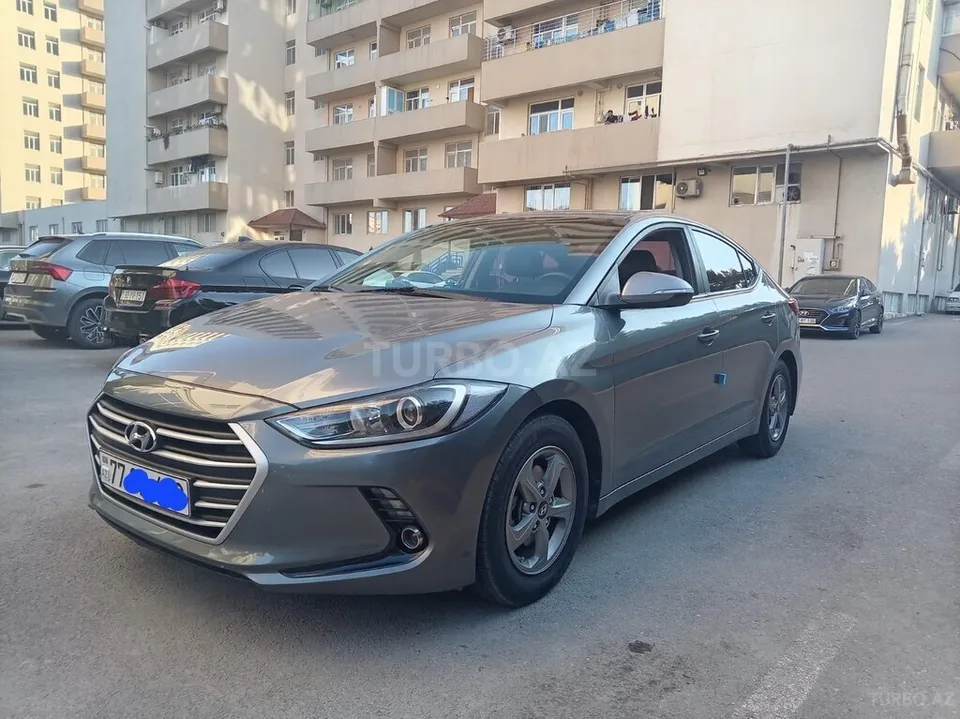 Hyundai Avante — foto 2/4