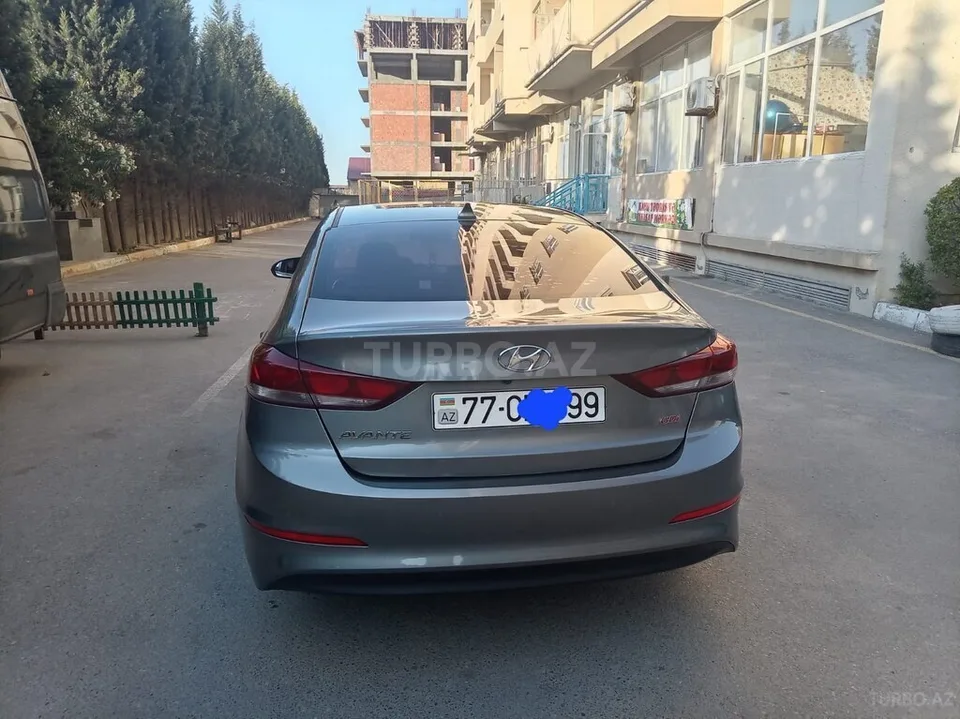 Hyundai Avante — foto 4/4