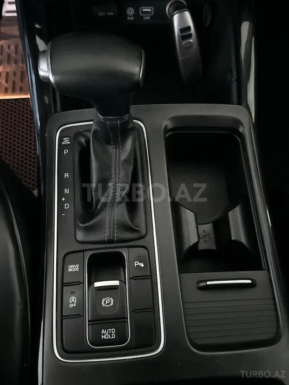 Kia Sorento — фото 2/4