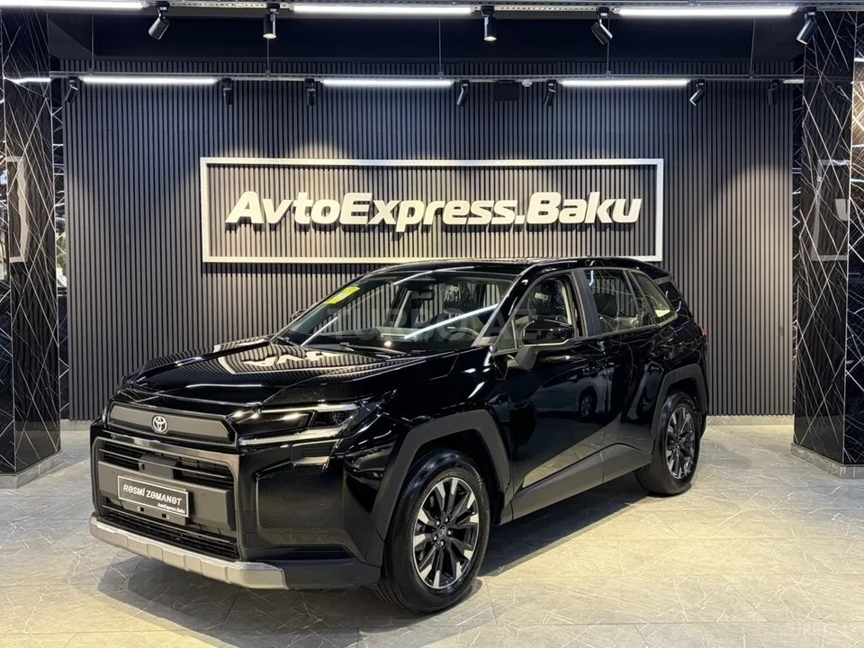 Toyota RAV4 — foto 1/4