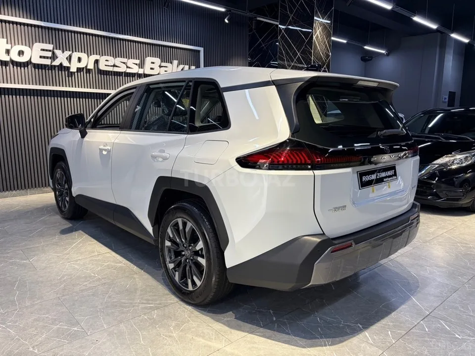 Toyota RAV4 — foto 2/4