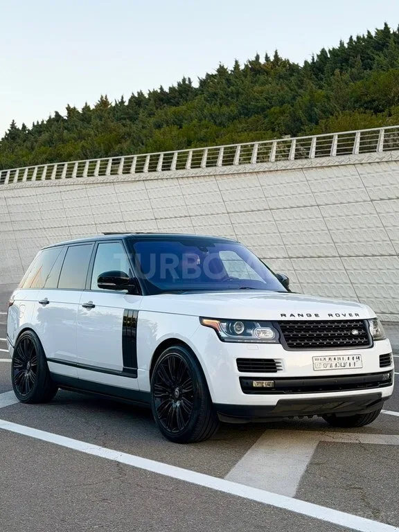 Land Rover Range Rover — foto 1/4