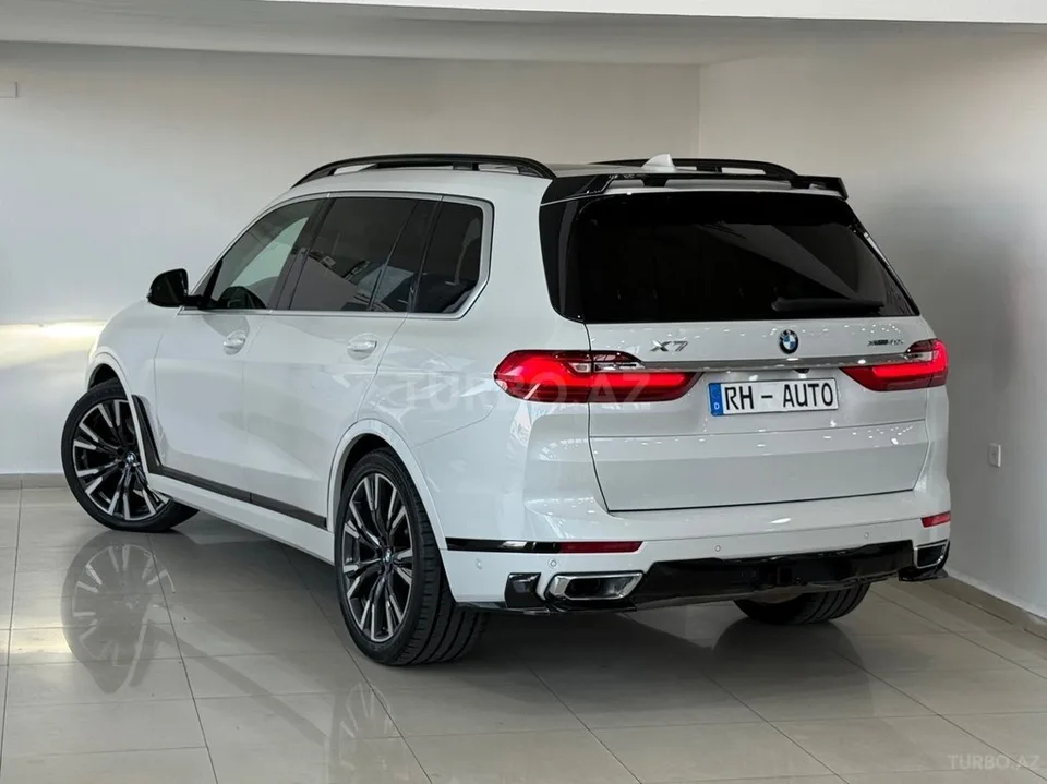 BMW X7 — foto 4/4