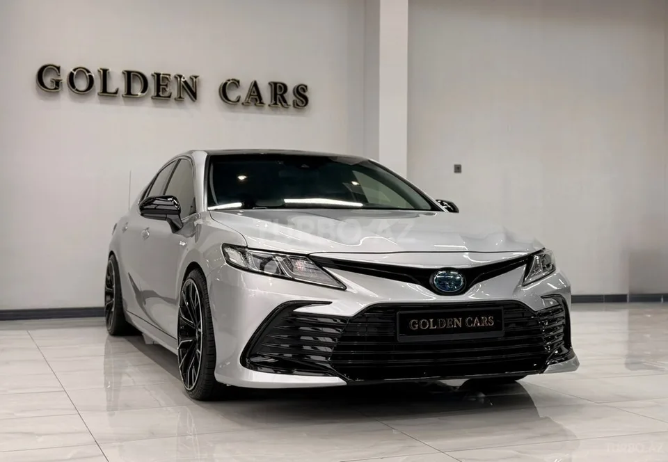 Toyota Camry — фото 2/4