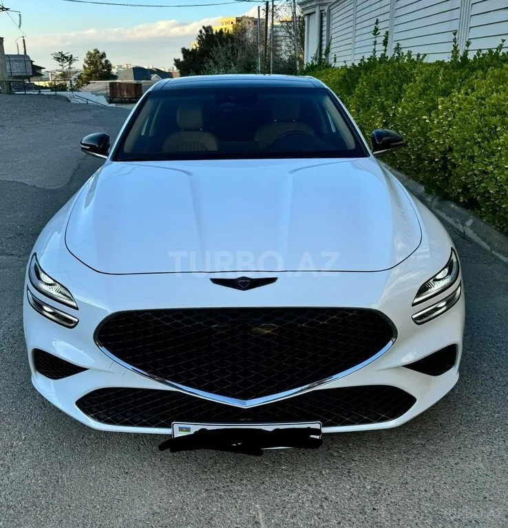 Genesis G70 — foto 1/4