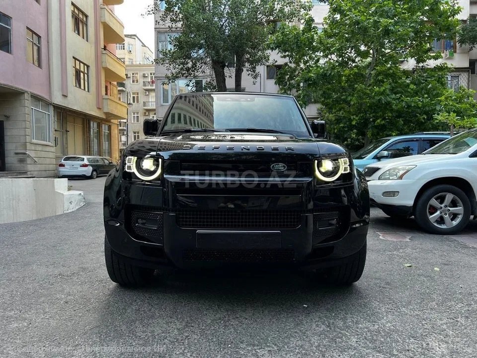Land Rover Defender — foto 1/4