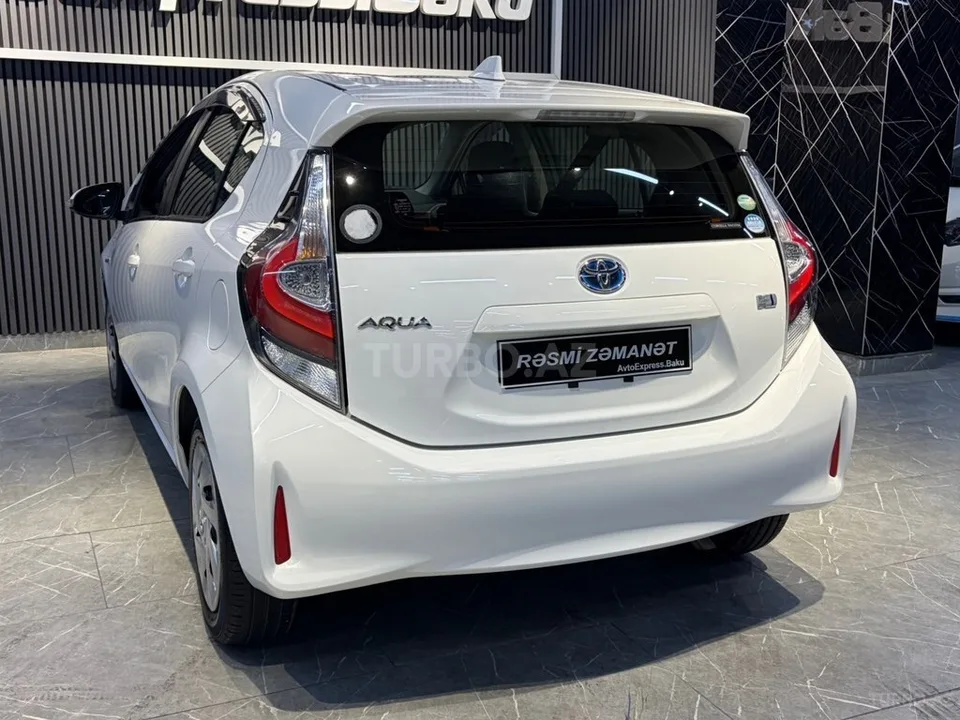 Toyota Aqua — foto 4/4