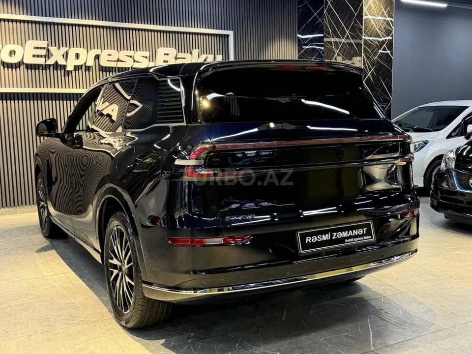 Changan Qiyuan Q07 — foto 3/4