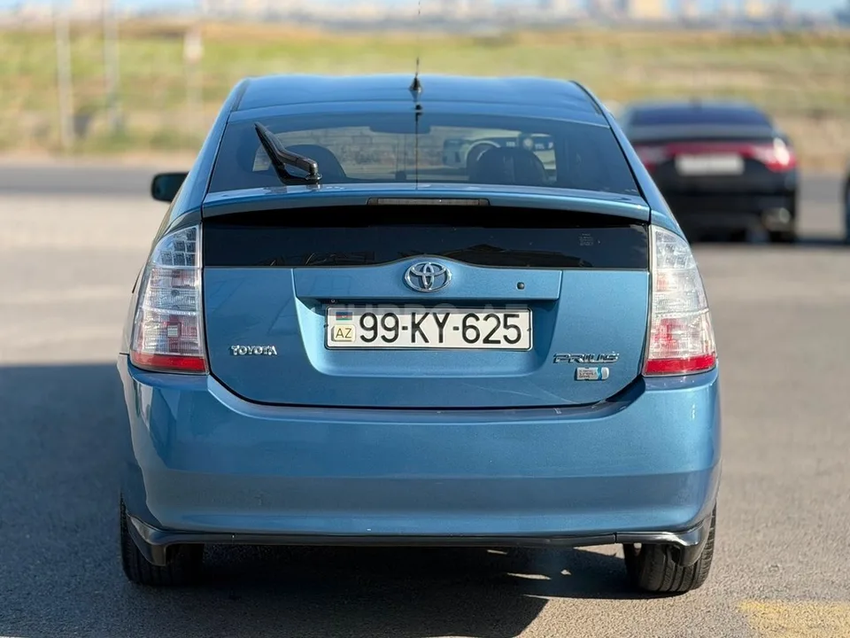 Toyota Prius — foto 4/4
