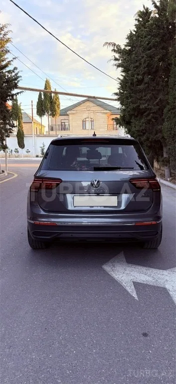 Volkswagen Tiguan — foto 4/4