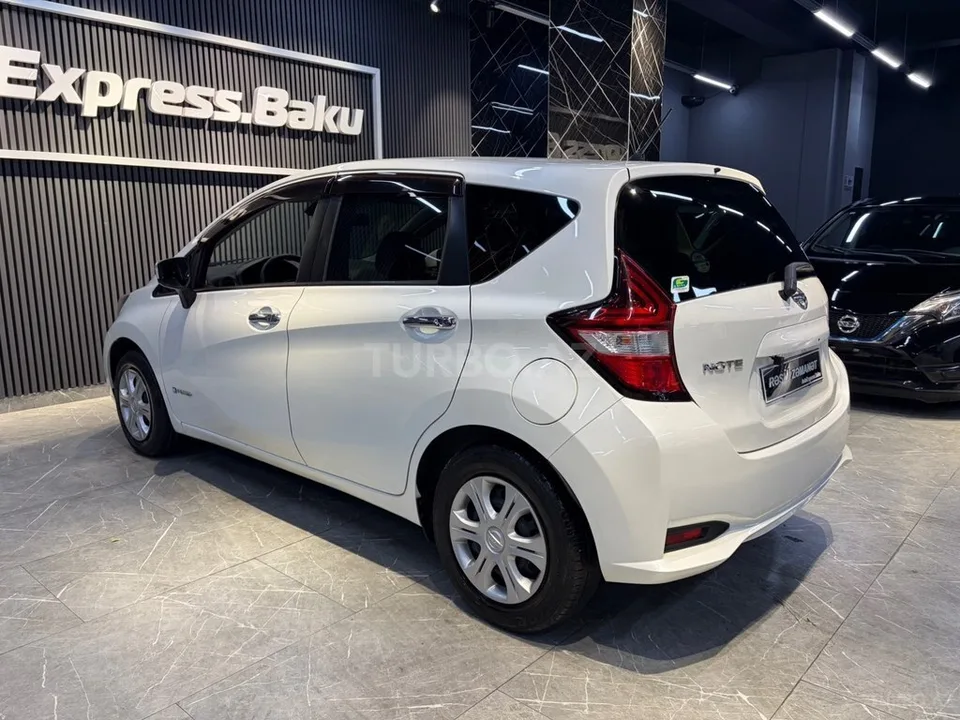Nissan Note — foto 3/4