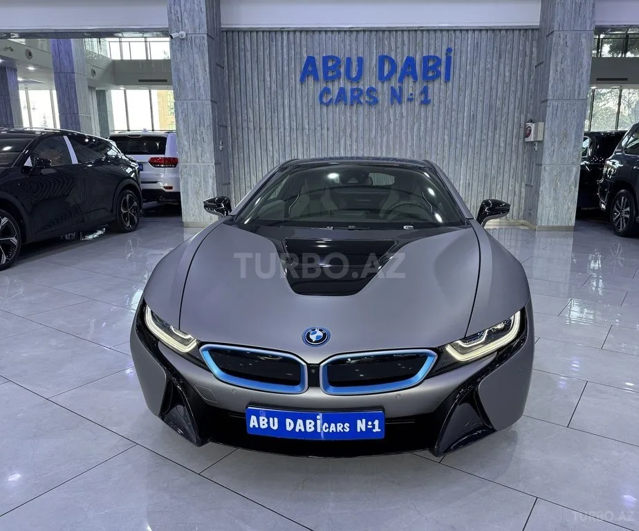 BMW i8 — foto 3/4