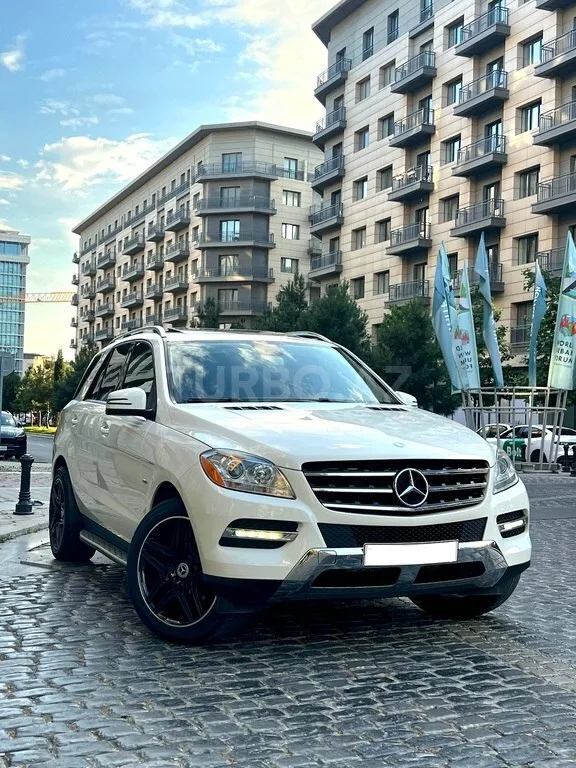 Mercedes ML 350 4MATIC — foto 2/4