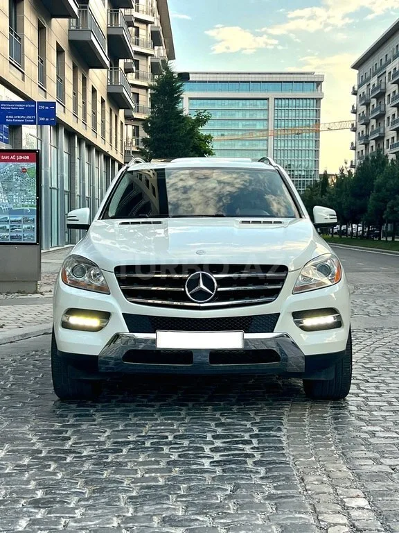 Mercedes ML 350 4MATIC — foto 3/4