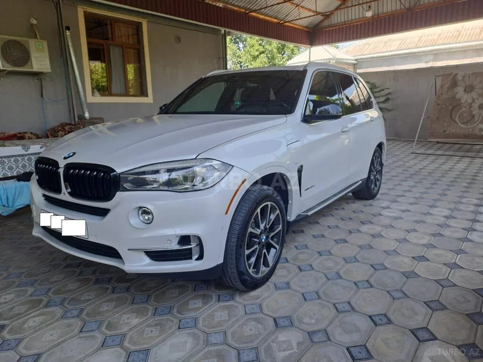 BMW X5 — фото 2/4