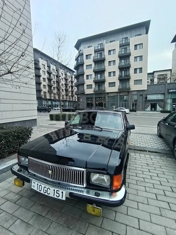 GAZ 3102 "Volga" — foto 1/4