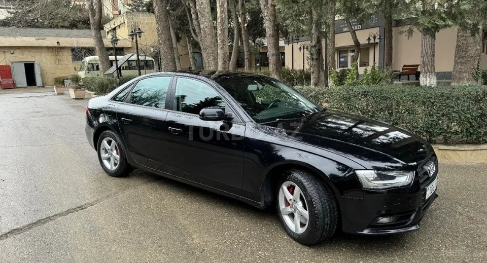 Audi A4 — foto 2/4