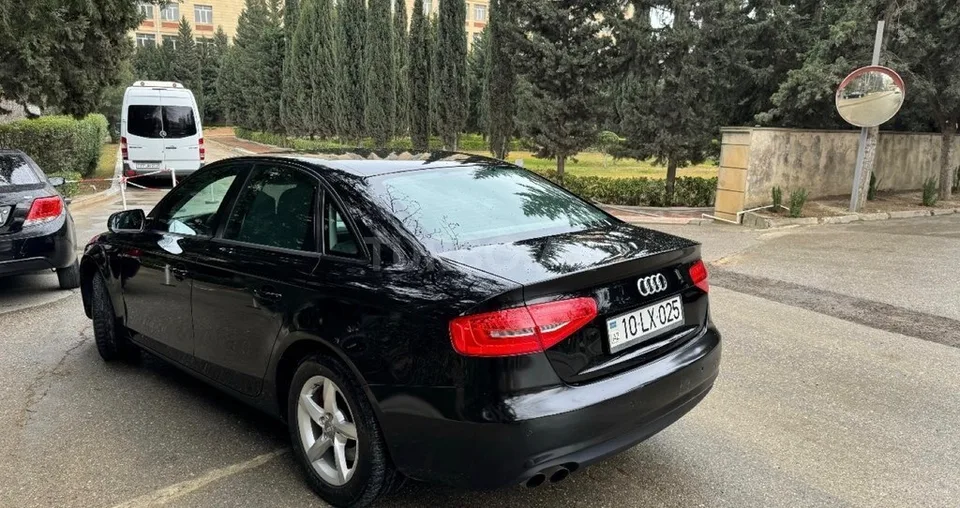 Audi A4 — foto 3/4