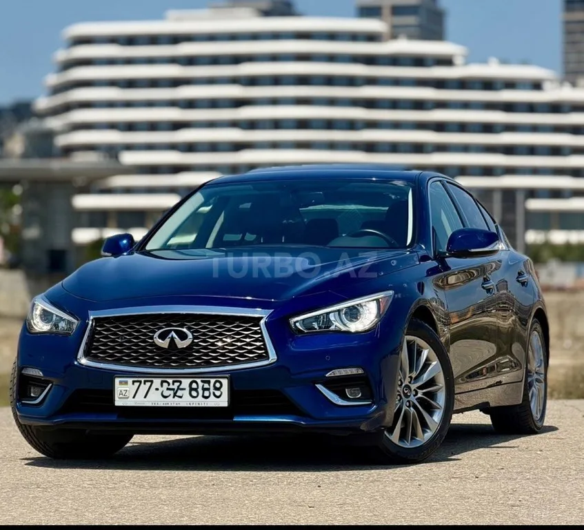 Infiniti Q50 — foto 1/4