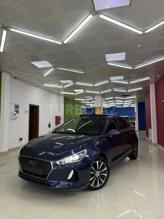 Hyundai i30 — foto 1/4