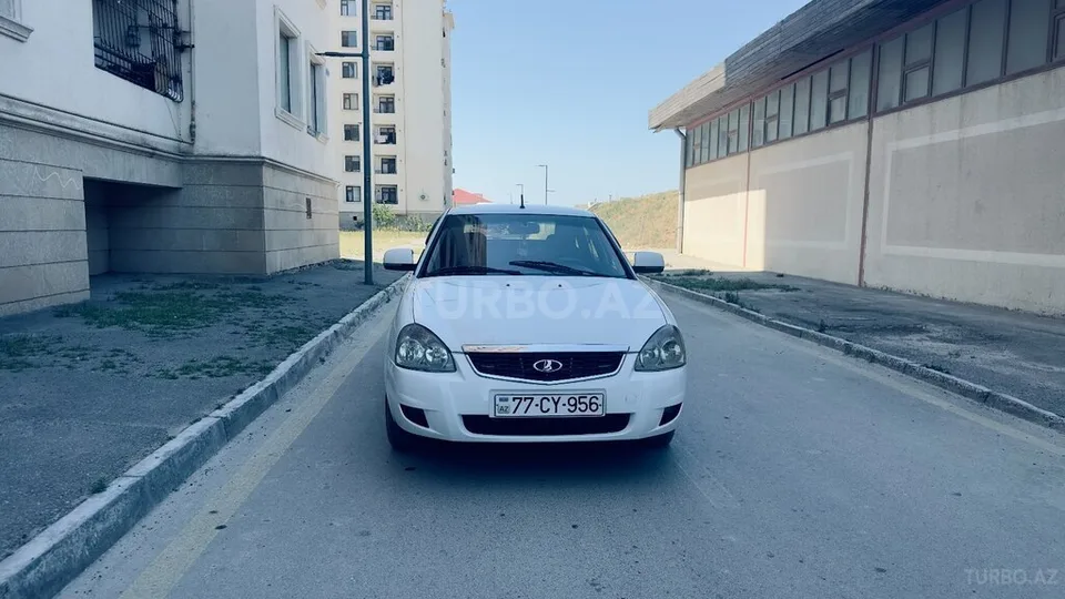 LADA (VAZ) Priora — foto 1/4