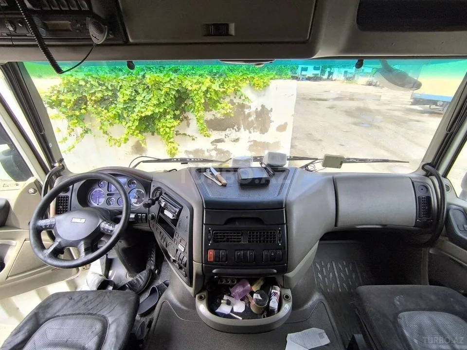 DAF 105 XF — foto 3/4
