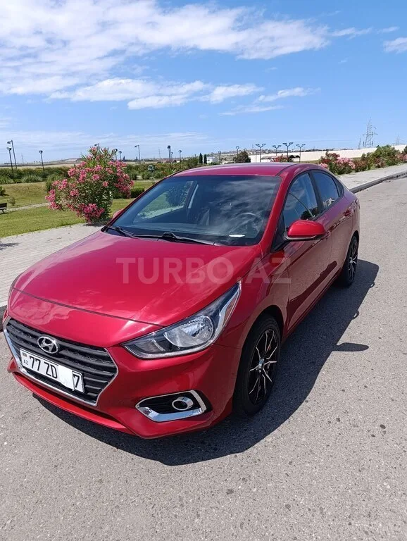 Hyundai Accent — foto 2/4