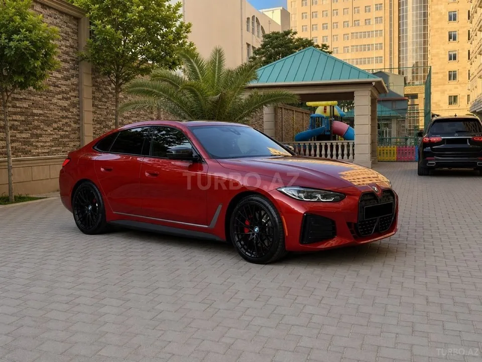 BMW i4 — foto 2/4