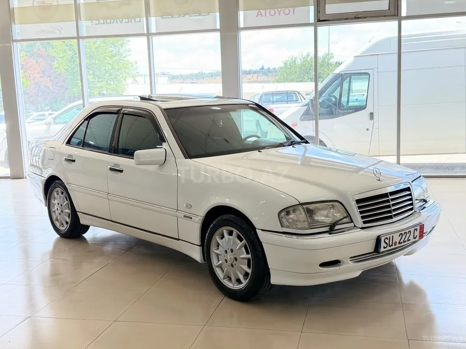 Mercedes C 280 — foto 2/4