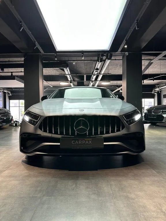 Mercedes CLS 300 — foto 1/4