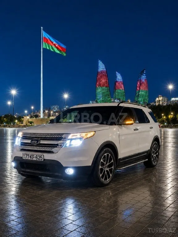Ford Explorer — foto 1/4