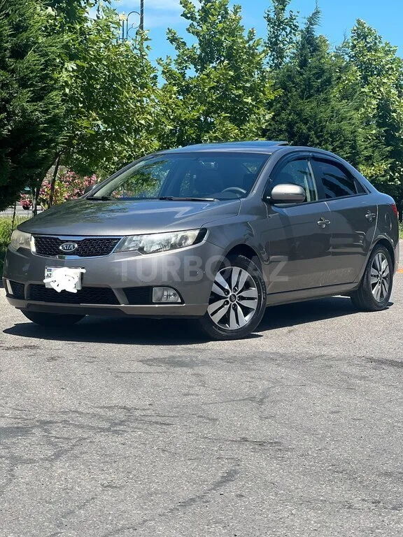 Kia Cerato — foto 1/4