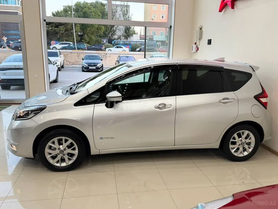 Nissan Note — foto 4/4
