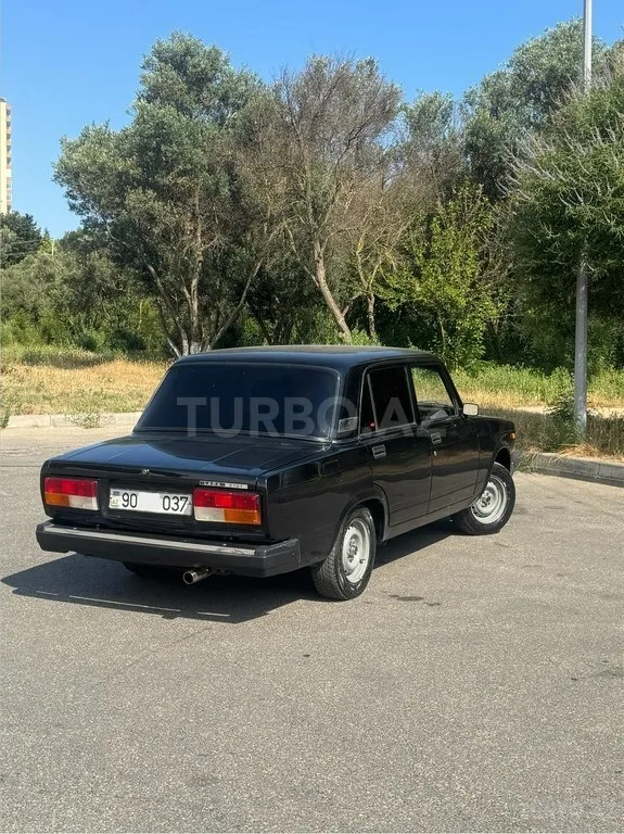 LADA (VAZ) 2107 — foto 3/4