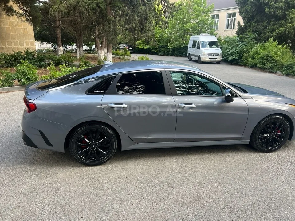 Kia K5 — foto 3/4