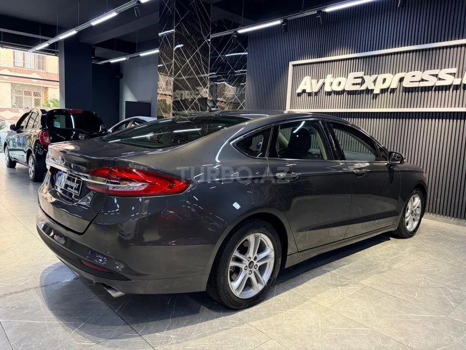 Ford Fusion (North America) — foto 2/4
