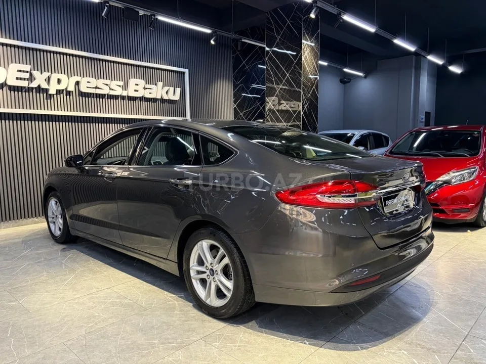 Ford Fusion (North America) — foto 4/4