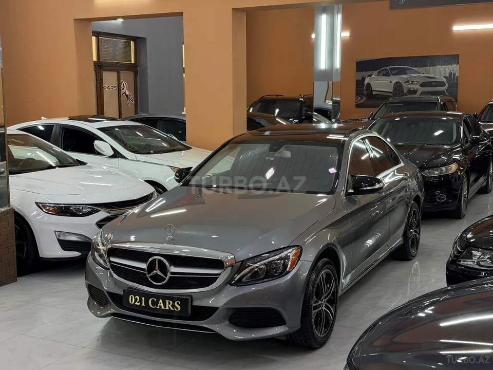 Mercedes C 300 — foto 2/4