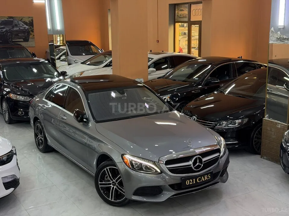 Mercedes C 300 — foto 4/4