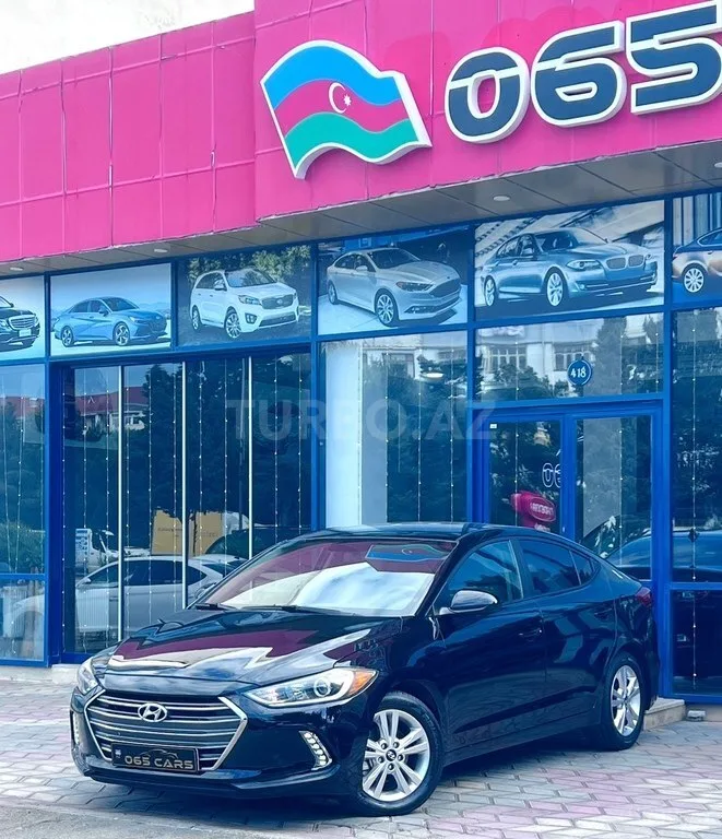 Hyundai Elantra — foto 4/4