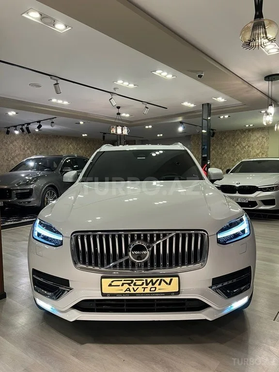 Volvo XC90 — foto 2/4
