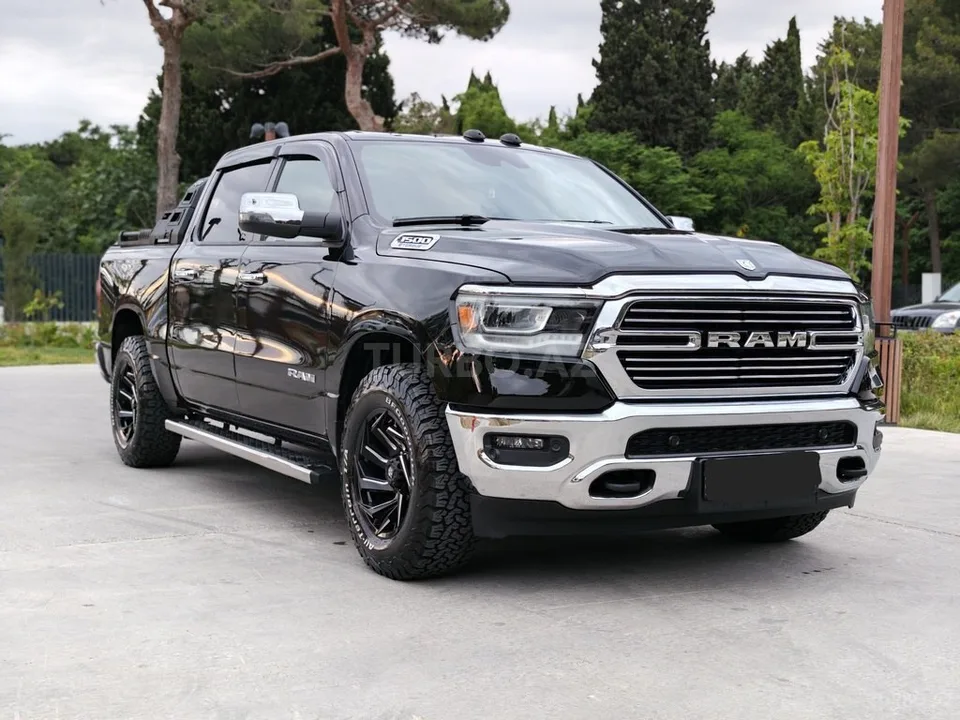 Dodge Ram — foto 1/4