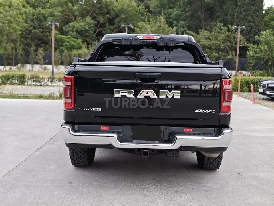 Dodge Ram — foto 2/4
